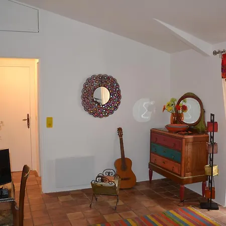 Panzió Maison Saint Louis Avec Jacuzzi 3*